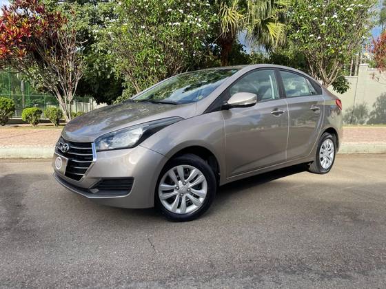 HYUNDAI HB20S 1.6 COMFORT STYLE 16V FLEX 4P AUTOMÁTICO